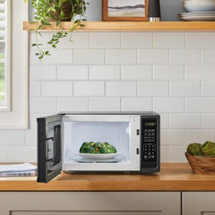 Vissani Four à micro-ondes 0,7 pi3 de 700 Watt, acier inoxydable - EM720C2KHBCL - Remis à neuf Recertifié